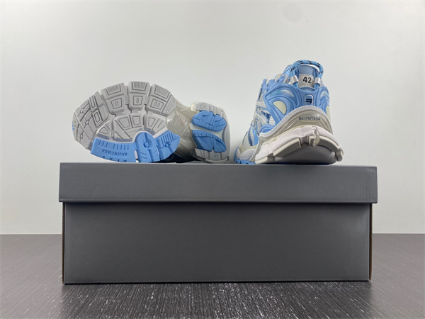 BLCG  677403 W3RB2 9744