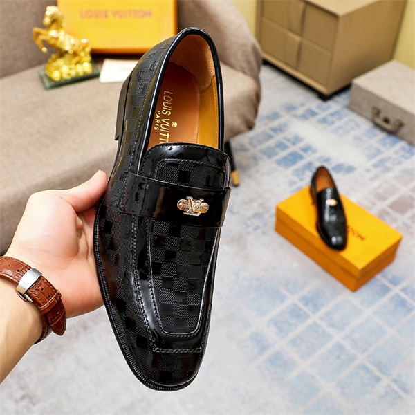 Lv Loafer 038