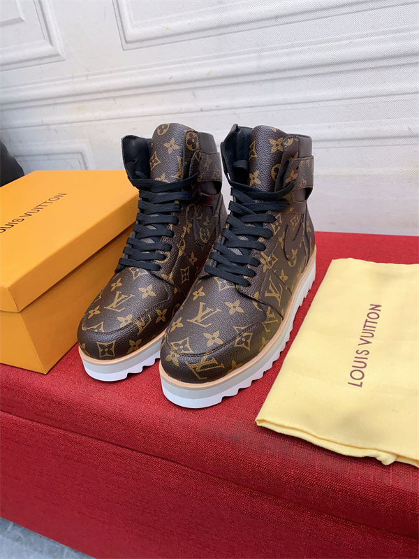 LV x Nike Sneaker