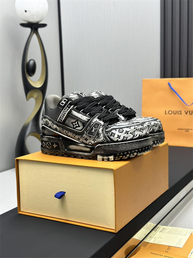LV Trainer Maxi Sneaker