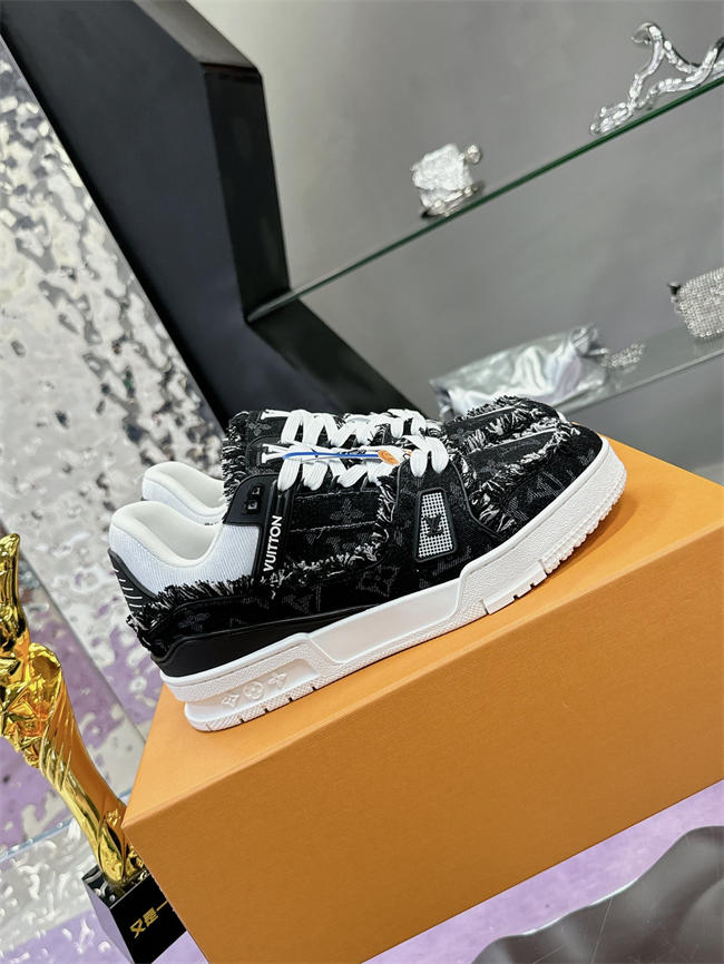 LV Trainer Sneaker