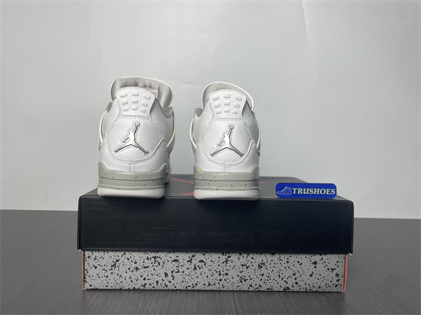 Jordan 4 Retro White Oreo CT8527-100