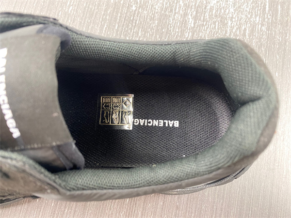 BELENCIAJA  TRIPLE S