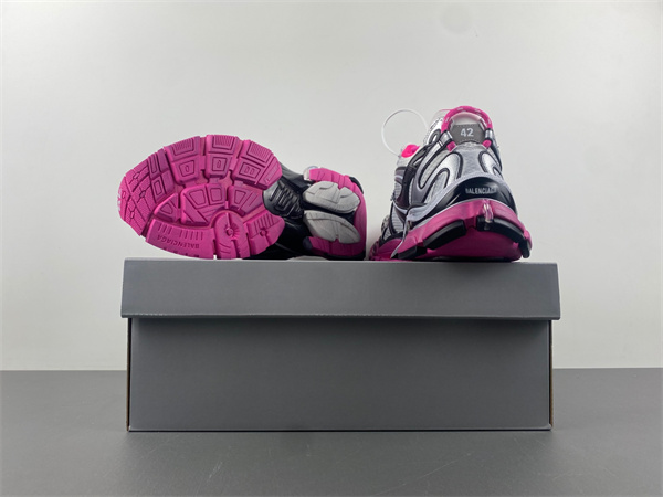 779066-w3rbxp-5418  Ba*len*cia*ga