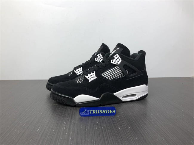 AIR JORDAN 4 RETRO ''WHITE THUNDER'' FQ8138-001