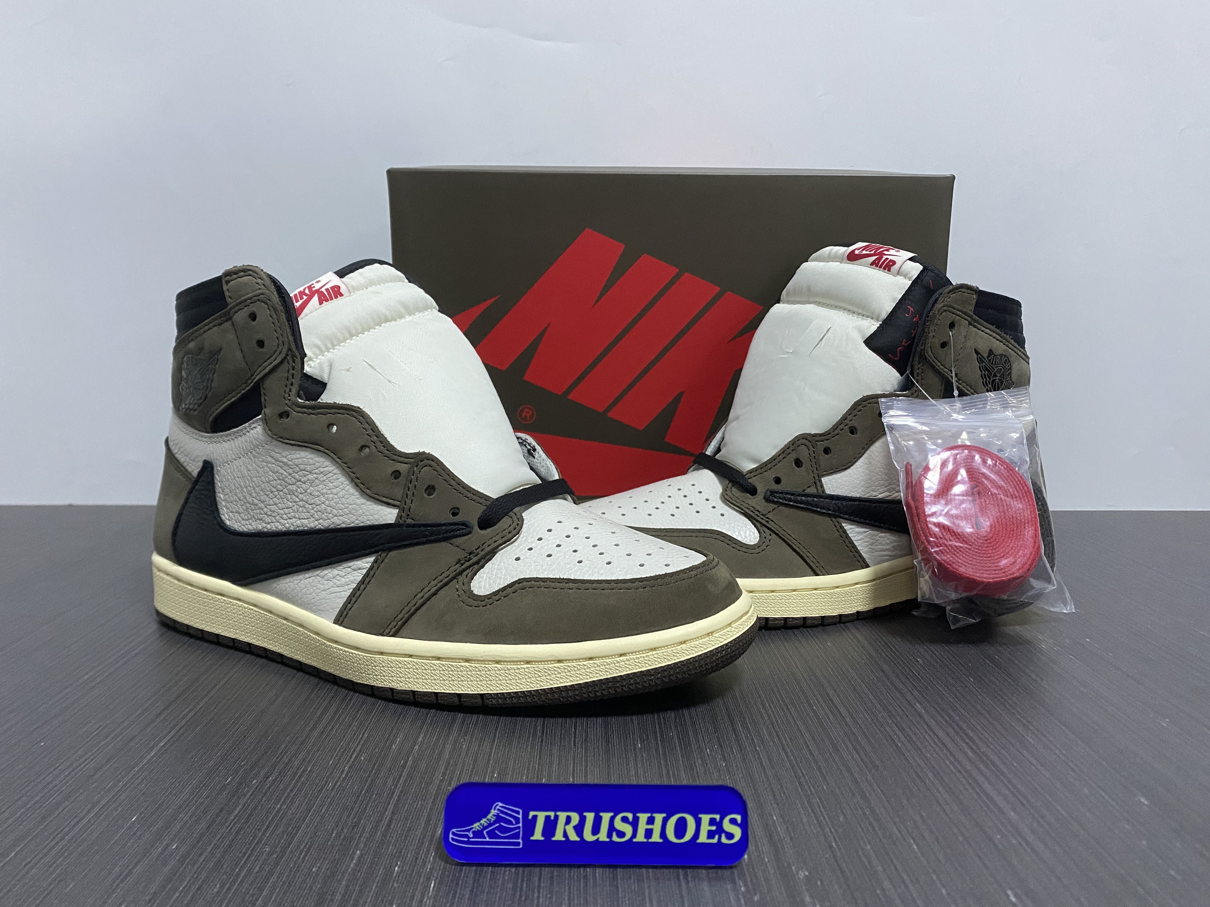 Jordan 1 Retro High OG SPTravis Scott Mocha   CD4487-100