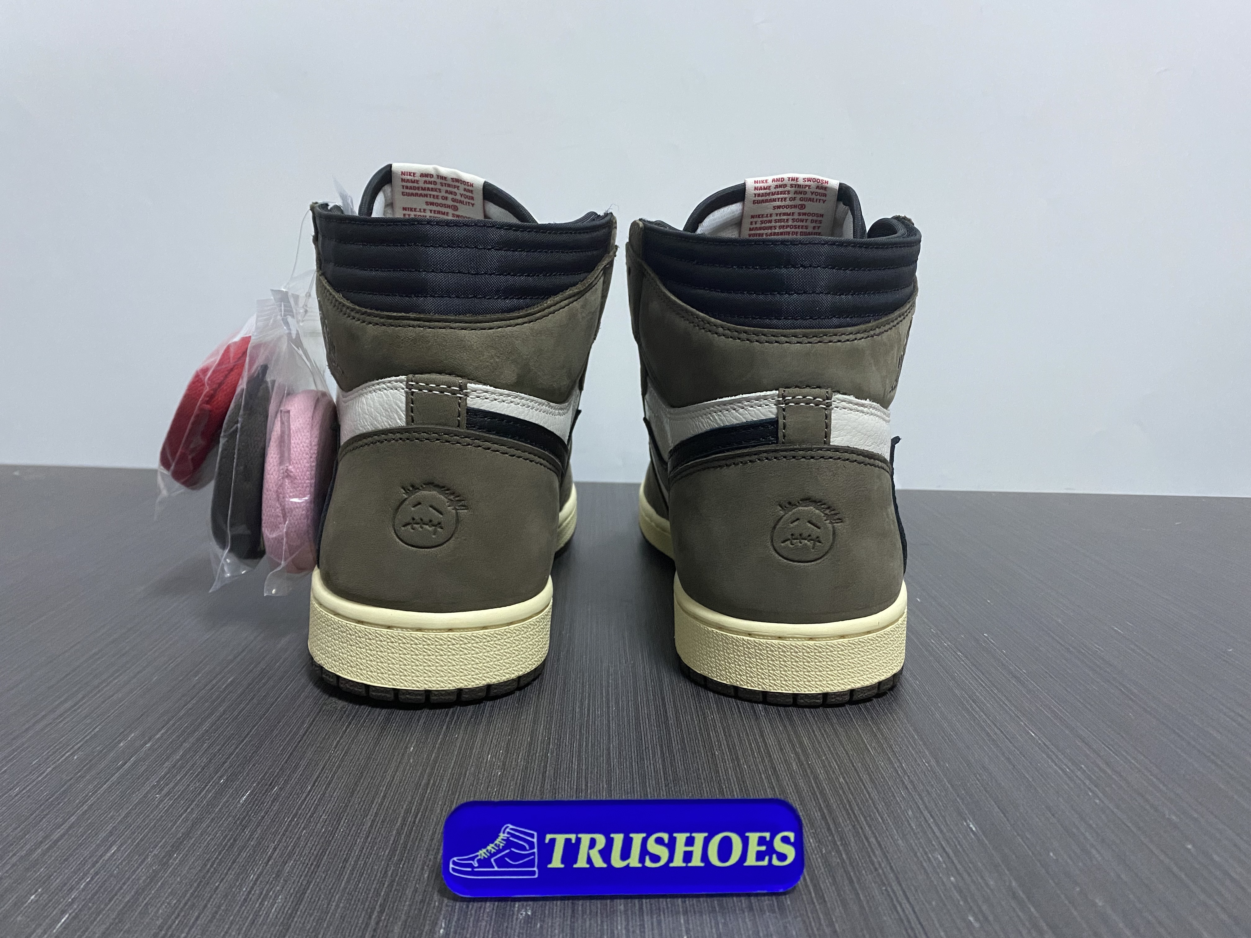 Jordan 1 Retro High OG SPTravis Scott Mocha   CD4487-100