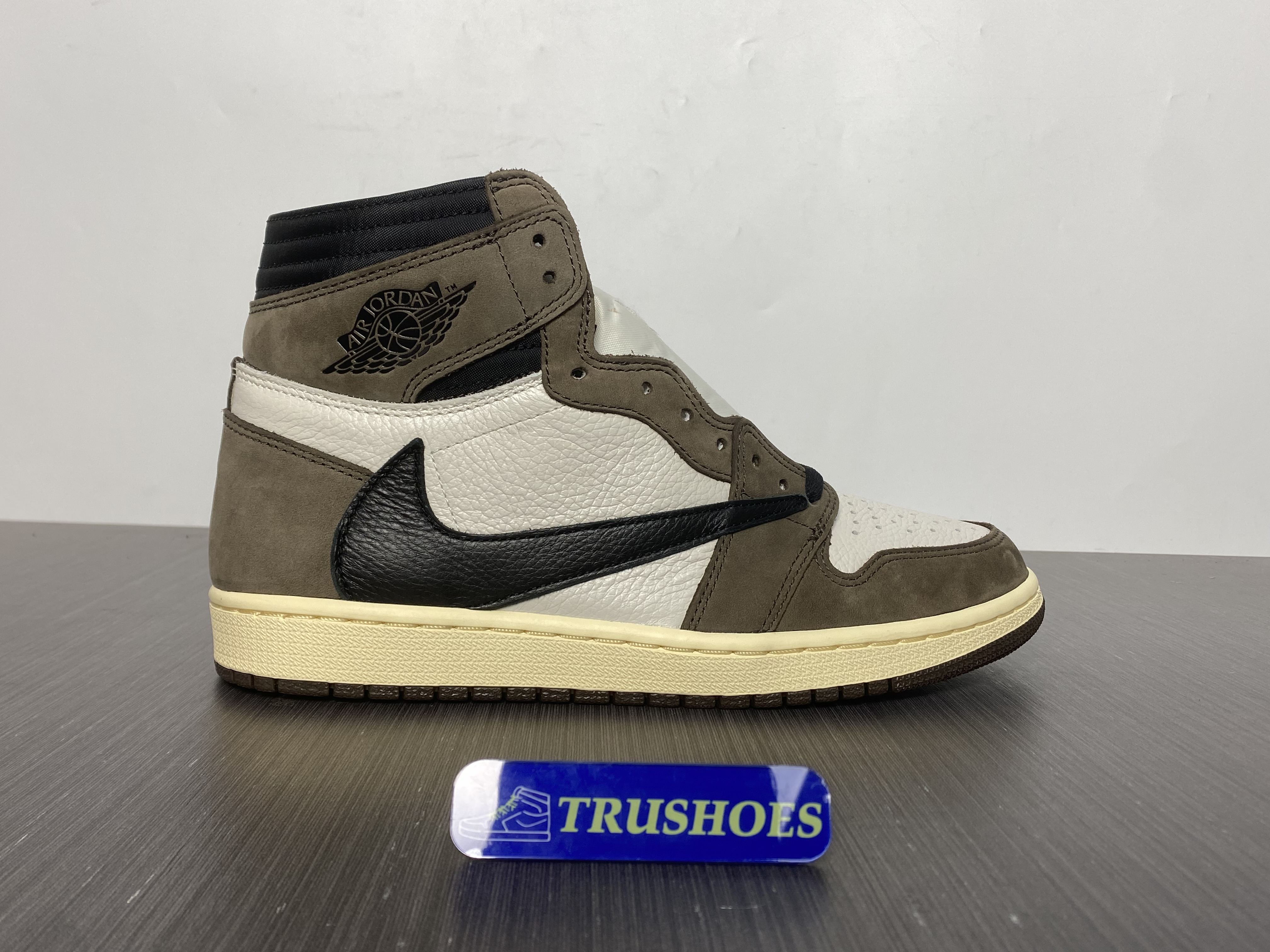 Jordan 1 Retro High OG SPTravis Scott Mocha   CD4487-100