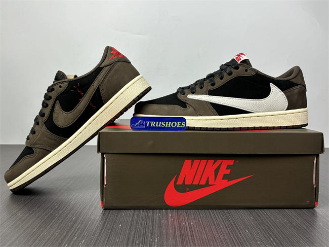 TRAVIS SCOTT X AIR JORDAN 1 LOW 