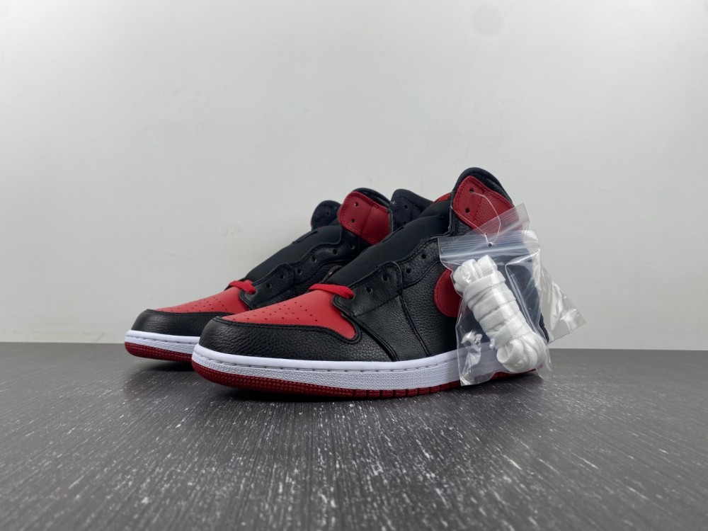 Jordan 1 Retro Banned 432001-001