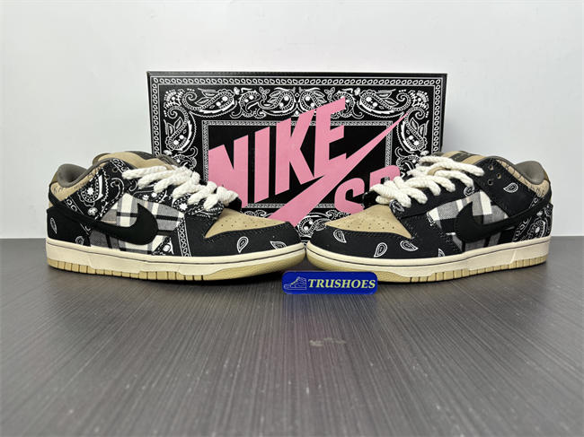 Nike SB Dunk Low Travis Scott CT5053-001