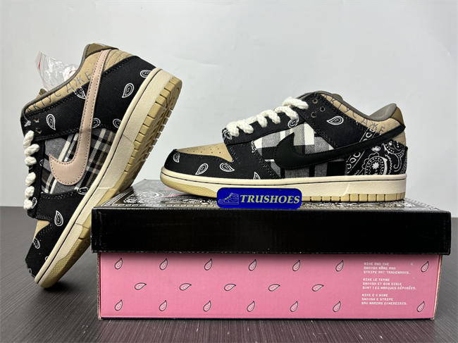 Nike SB Dunk Low Travis Scott CT5053-001