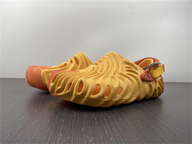 Cr*0*s pollex clog by salehe bembury cobbler 207393-837