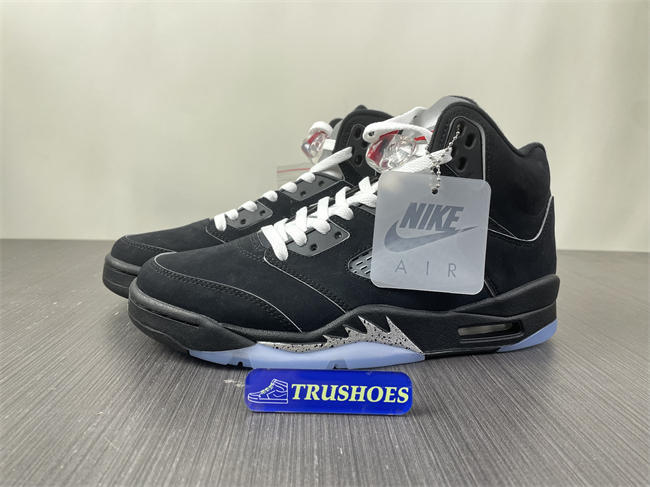 Air Jordan 5 “Black Metallic Reimagined” HF3975-001