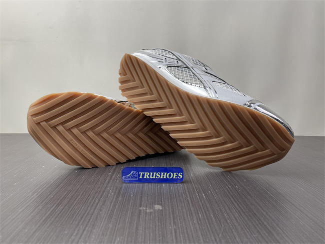 bo*te*ga Ve*ne*ta orbit surf 741357 v2x40 1425