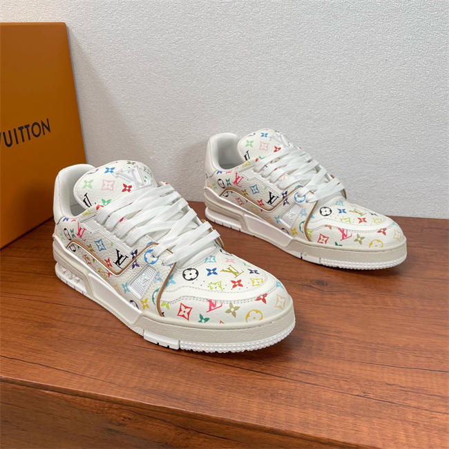 Lv Trainer Sneaker