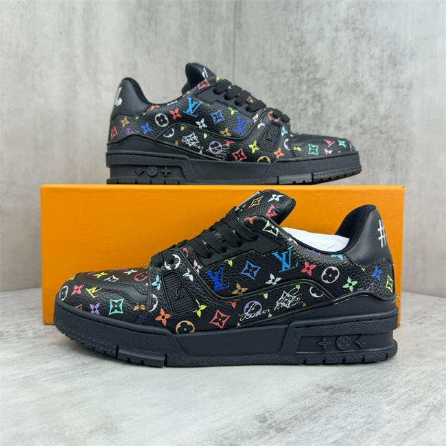 Lv Trainer Sneaker