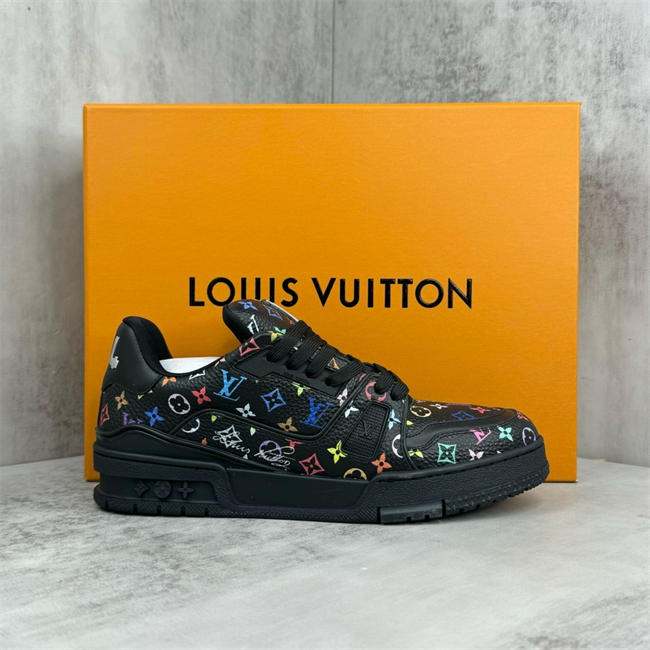 Lv Trainer Sneaker