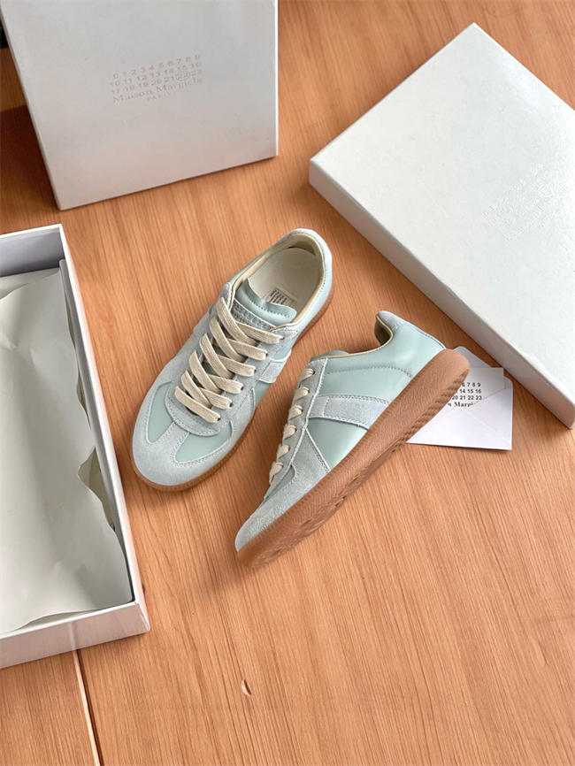 ma*s*n Ma*i*la sneaker