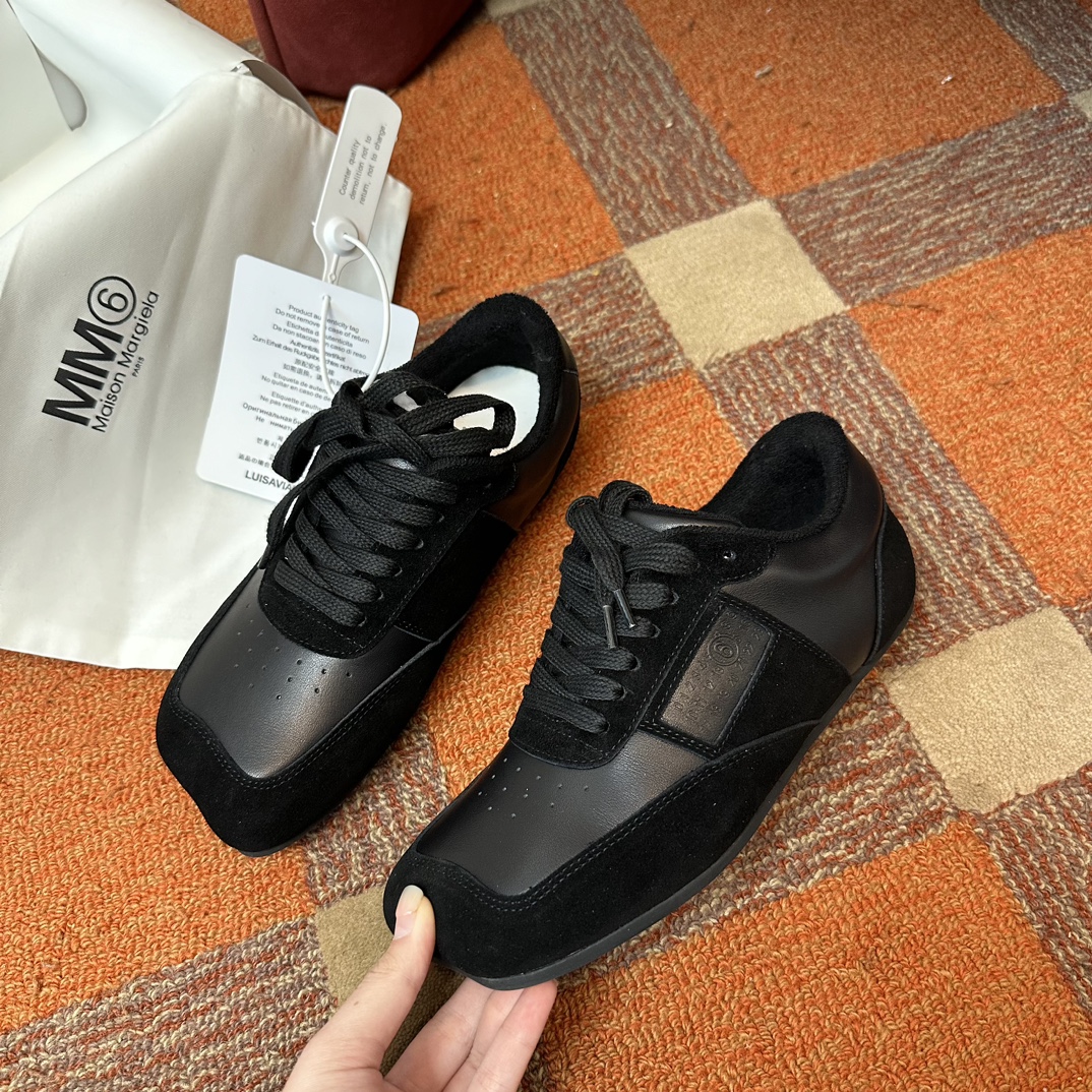 ma*s*n Ma*i*la sneaker