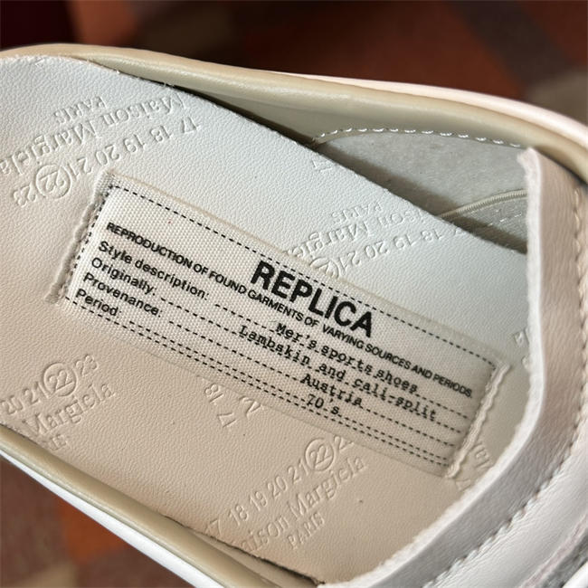 ma*s*n Ma*i*la sneaker