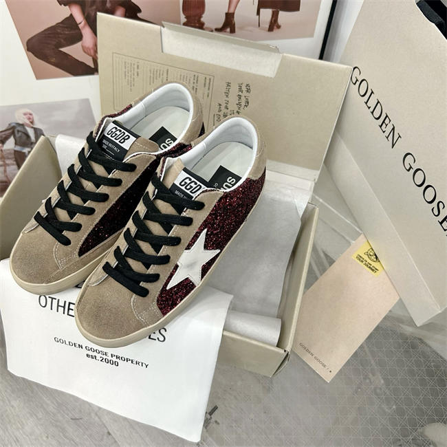 Golden Goose Sneaker