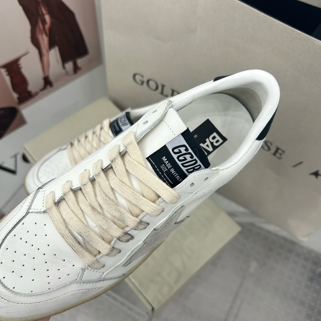 Golden Goose Sneaker