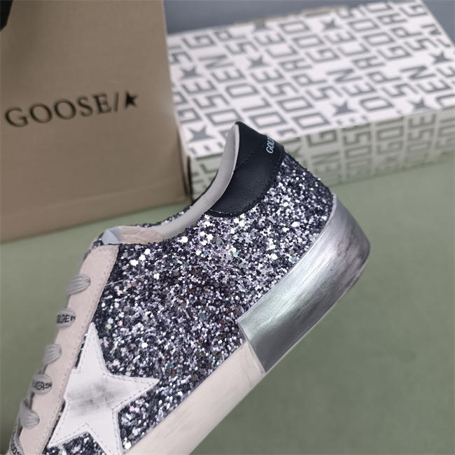 Golden Goose Sneaker