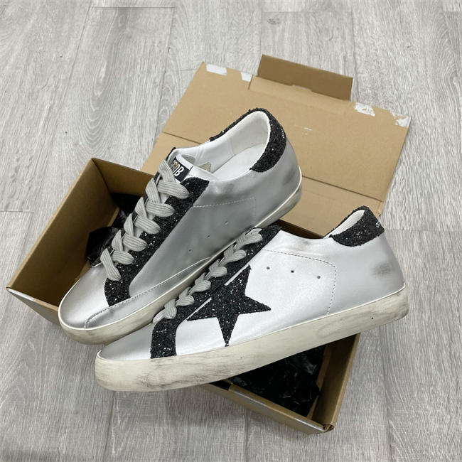 Golden Goose Sneaker