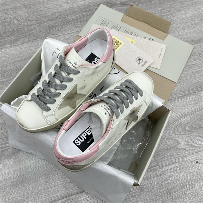 Golden Goose Sneaker
